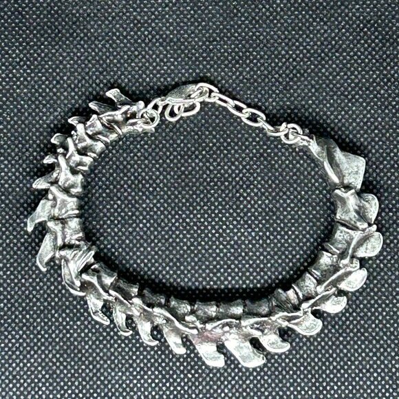 New! Alchemy of England (Alchemy Gothic) Vertebrae Bracelet Size L - Picture 2 of 4